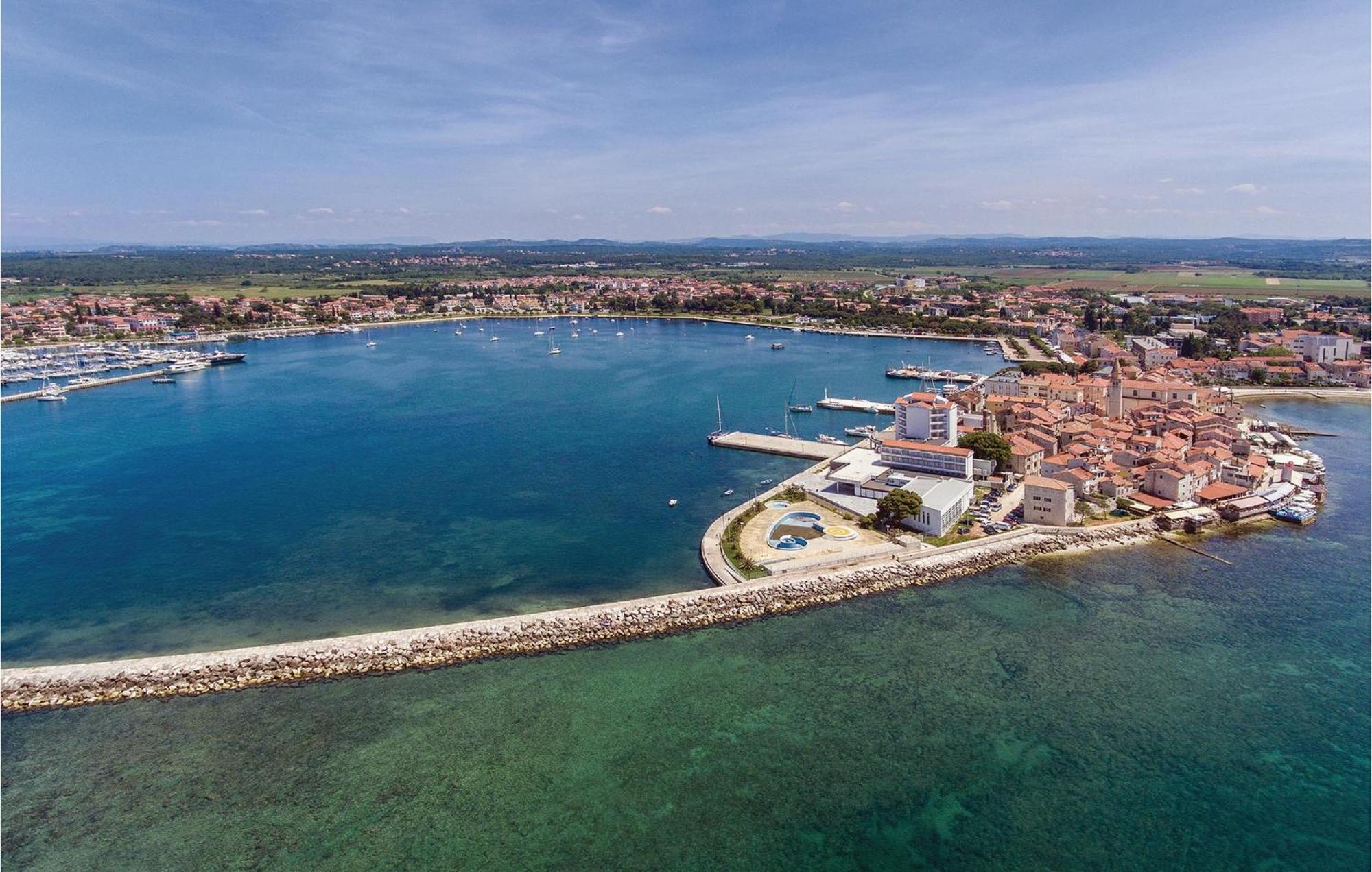 Stunning Apartment In Umag With Wifi Dış mekan fotoğraf